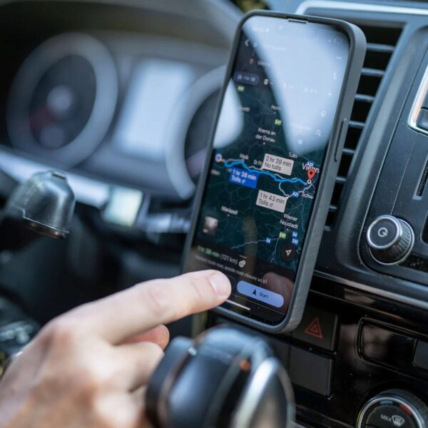 Plecki SP Connect do Apple iPhone 12 Pro Max, iPhone 13 Pro Max czarny - obrazek 5