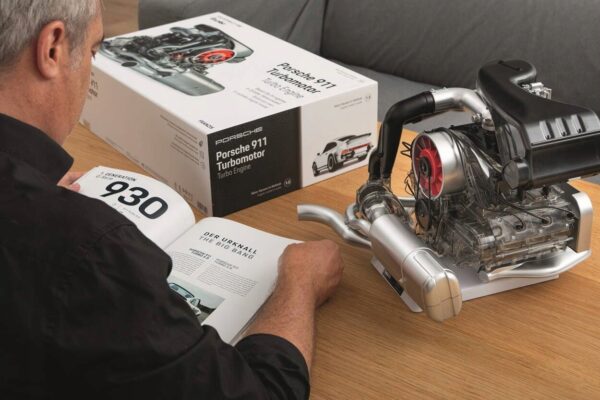 Model silnika do składania PORSCHE 911 Turbo w skali 1:3 - obrazek 4